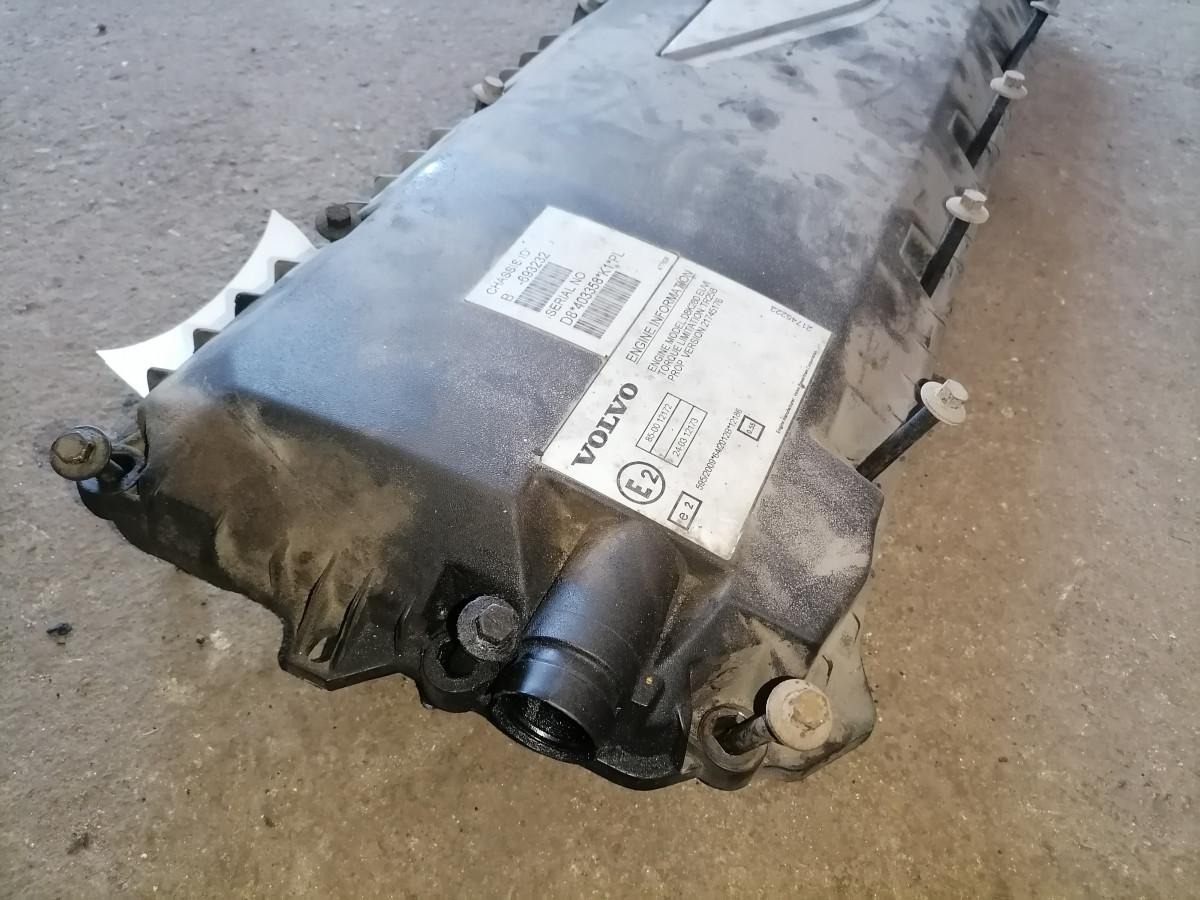 Volvo Valve cover 21717720 - Culasse pour Camion: photos 3 Volvo Valve cover 21717720 - Culasse pour Camion: photos 3
