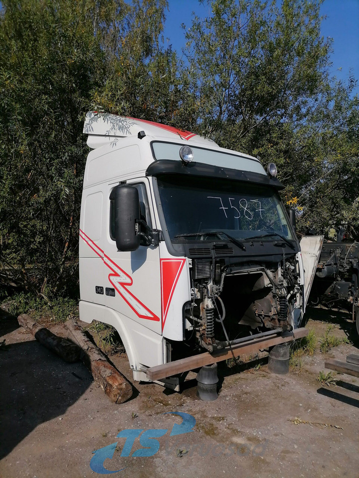 Volvo Volvo kabiin 3091788 - Cabine et intérieur pour Camion: photos 1 Volvo Volvo kabiin 3091788 - Cabine et intérieur pour Camion: photos 1