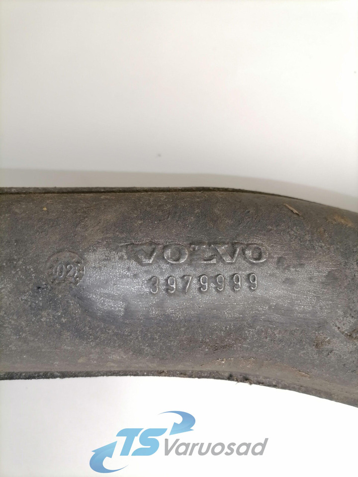 Volvo intercooler pipe 3979999 - Intercooler pour Camion: photos 3 Volvo intercooler pipe 3979999 - Intercooler pour Camion: photos 3