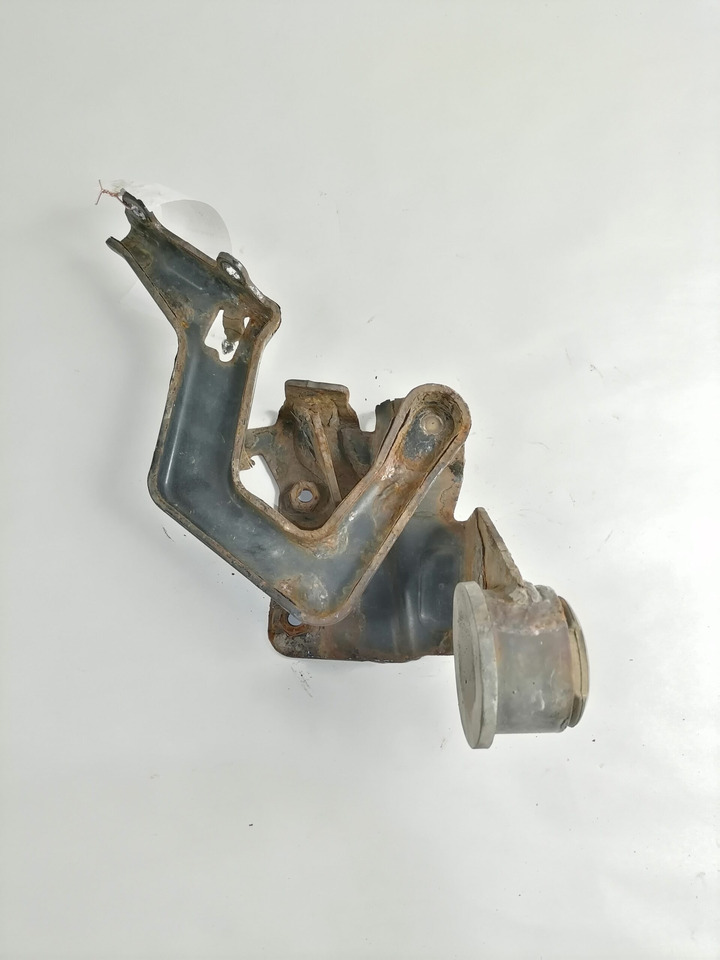 Volvo lower grille carrier hinge 20545094 - Calandre pour Camion: photos 2 Volvo lower grille carrier hinge 20545094 - Calandre pour Camion: photos 2