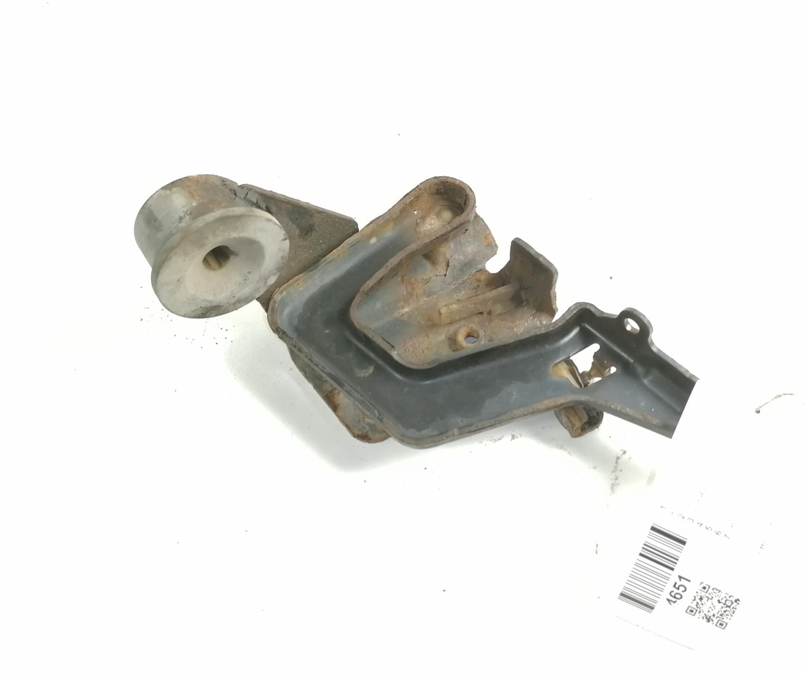 Volvo lower grille carrier hinge 20545095 - Calandre pour Camion: photos 3 Volvo lower grille carrier hinge 20545095 - Calandre pour Camion: photos 3