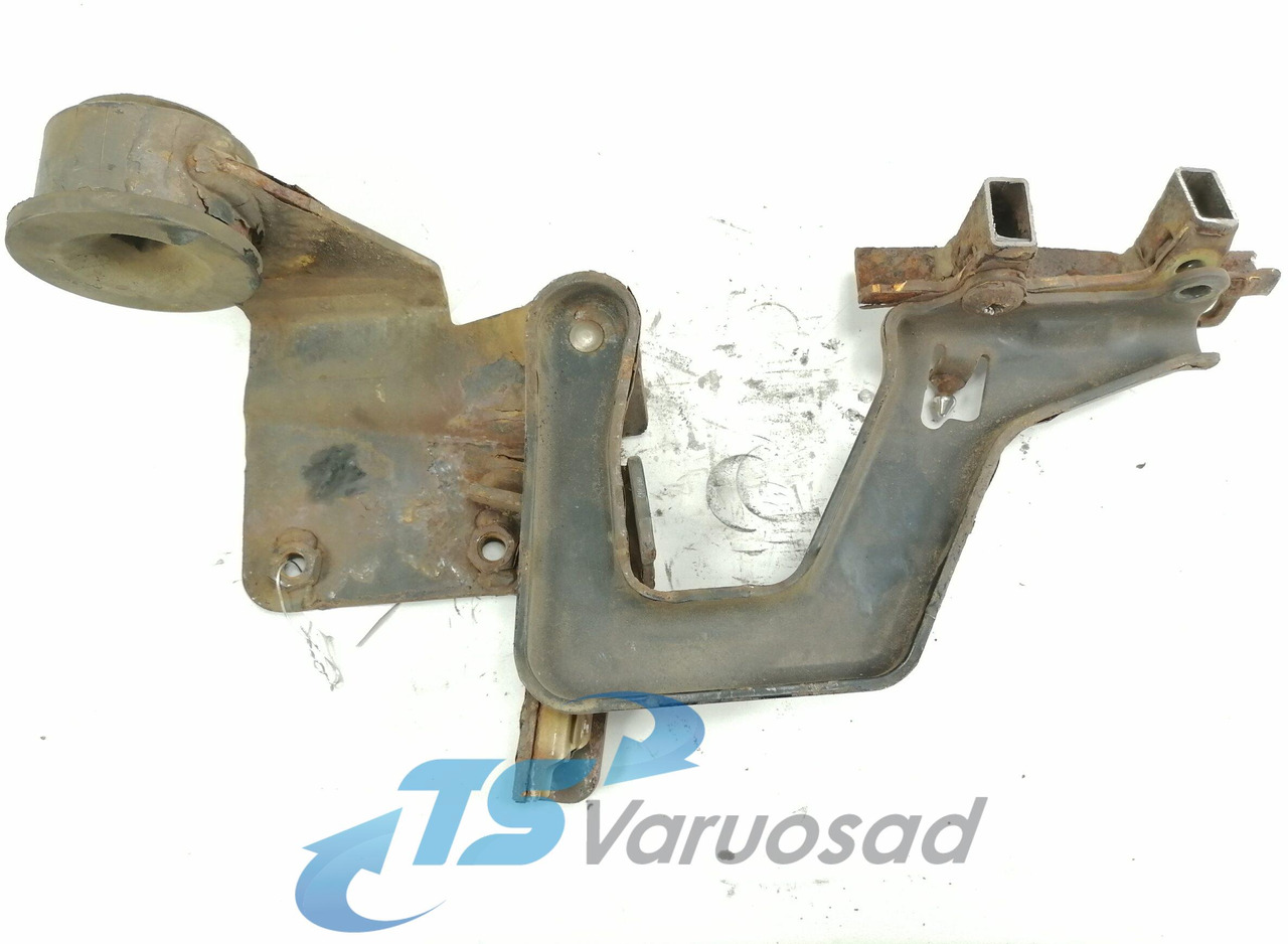 Volvo lower grille carrier hinge 20545095 - Calandre pour Camion: photos 3 Volvo lower grille carrier hinge 20545095 - Calandre pour Camion: photos 3