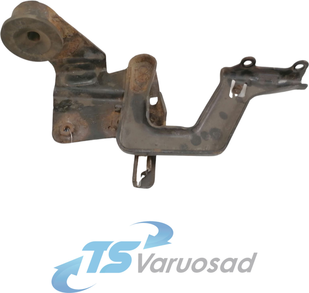 Volvo lower grille carrier hinge 20545095 - Calandre pour Camion: photos 1 Volvo lower grille carrier hinge 20545095 - Calandre pour Camion: photos 1