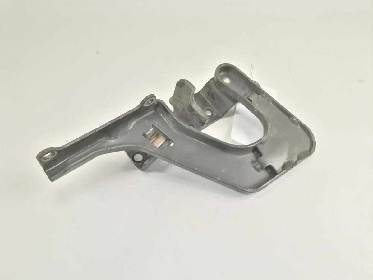 Volvo lower grille carrier hinge 78629519 - Calandre pour Camion: photos 3 Volvo lower grille carrier hinge 78629519 - Calandre pour Camion: photos 3