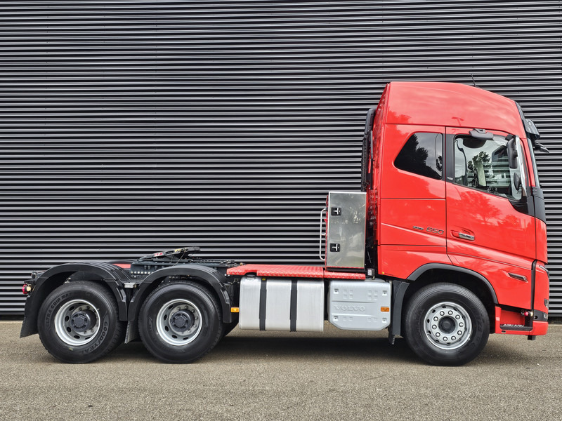Volvo FH 16 650 / 6x4 BOOGIE / HYDRAULIC / RETARDER / DYNAMIC STEER - Camion: photos 5 Volvo FH 16 650 / 6x4 BOOGIE / HYDRAULIC / RETARDER / DYNAMIC STEER - Camion: photos 5