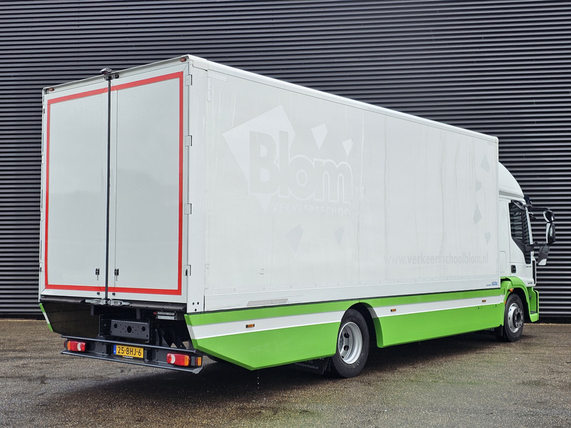 Iveco EURO CARGO 220 / LES / SCHOOL / FAHRSCHULE / CLOSED BOX - Camion fourgon: photos 2 Iveco EURO CARGO 220 / LES / SCHOOL / FAHRSCHULE / CLOSED BOX - Camion fourgon: photos 2