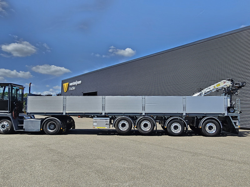 Kwb JKB KRAAN / 2 x STEERING + 2 X LIFT AXLE - Semi-remorque plateau: photos 2 Kwb JKB KRAAN / 2 x STEERING + 2 X LIFT AXLE - Semi-remorque plateau: photos 2