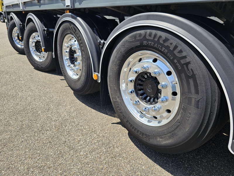 Kwb JKB KRAAN / 2 x STEERING + 2 X LIFT AXLE - Semi-remorque plateau: photos 4 Kwb JKB KRAAN / 2 x STEERING + 2 X LIFT AXLE - Semi-remorque plateau: photos 4