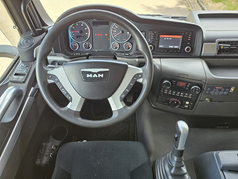 Camion benne, Camion grue MAN TGS 33.480 6x6 / PALFINGER Z CRANE / 2 SIDE TIPPER: photos 18