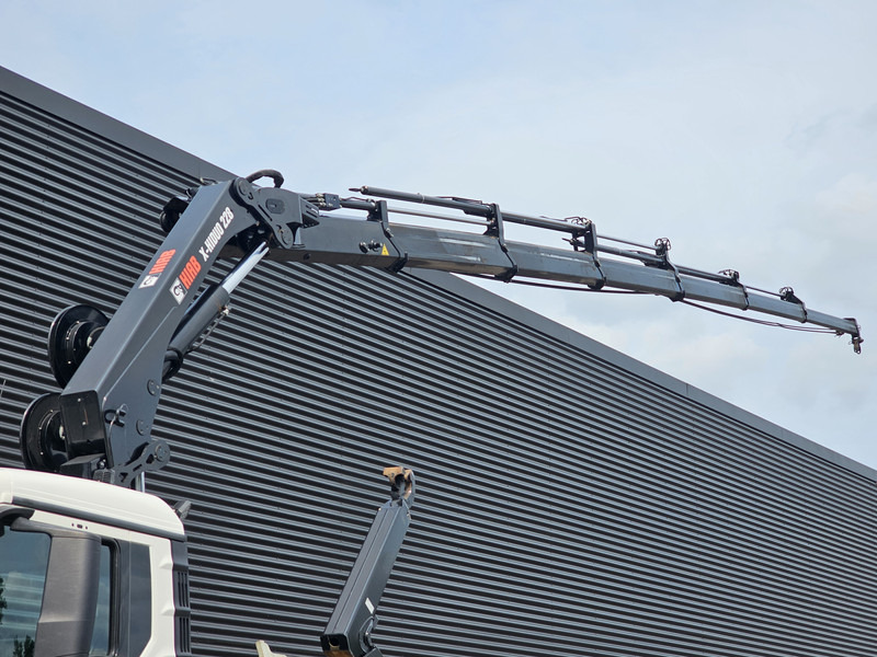 MAN TGS 35.470 8X4 BB / HIAB CRANE + HOOKLIFT - Camion ampliroll, Camion grue: photos 2 MAN TGS 35.470 8X4 BB / HIAB CRANE + HOOKLIFT - Camion ampliroll, Camion grue: photos 2