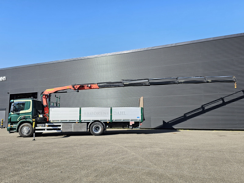 Scania P320 4x2 / PALFINGER PK14002 / CRANE/KRAN - Camion plateau, Camion grue: photos 3 Scania P320 4x2 / PALFINGER PK14002 / CRANE/KRAN - Camion plateau, Camion grue: photos 3