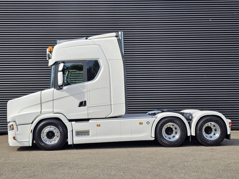 Scania T660 V8 6x4 TORPEDO / HAUBER / SHOW TRUCK - Tracteur routier: photos 2 Scania T660 V8 6x4 TORPEDO / HAUBER / SHOW TRUCK - Tracteur routier: photos 2