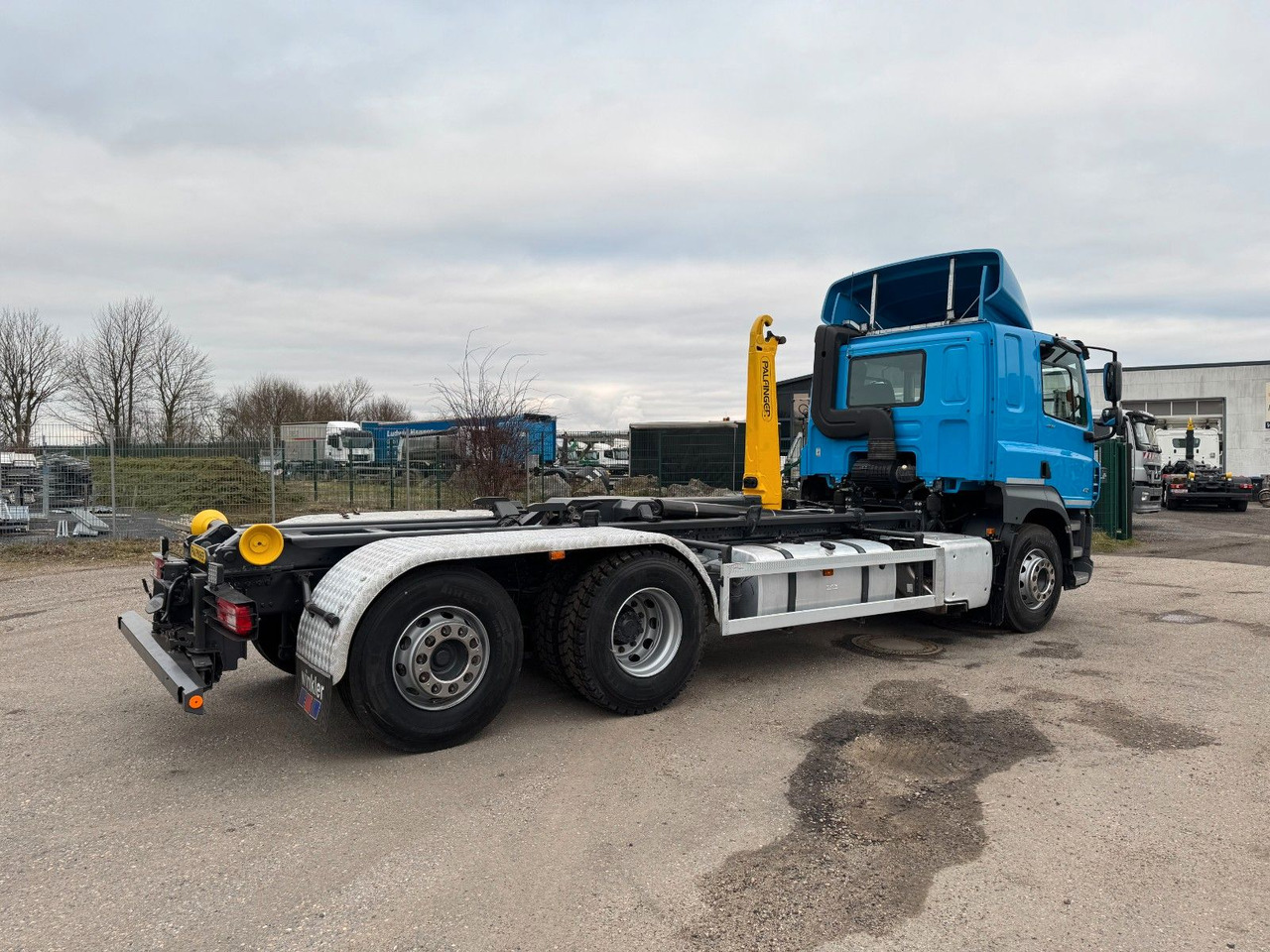 DAF CF 480 6X2 Abroller Funk 8 Stück neue Pirelli DAF CF 480 6X2 Abroller Funk 8 Stück neue Pirelli - Camion ampliroll: photos 4 DAF CF 480 6X2 Abroller Funk 8 Stück neue Pirelli DAF CF 480 6X2 Abroller Funk 8 Stück neue Pirelli - Camion ampliroll: photos 4