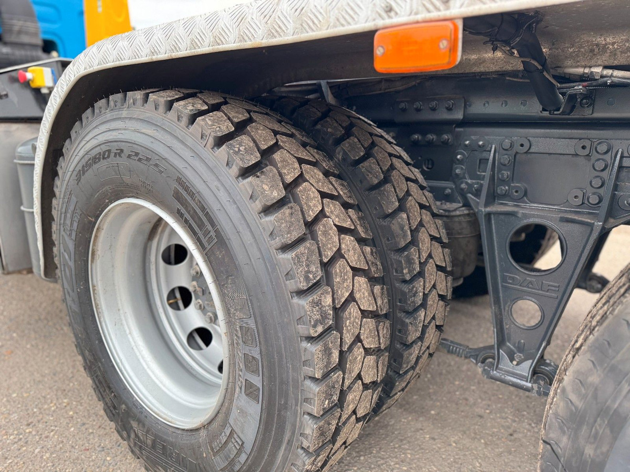 Crédit-bail DAF CF 480 6X2 Abroller Funk 8 Stück  neue Pirelli DAF CF 480 6X2 Abroller Funk 8 Stück  neue Pirelli DAF CF 480 6X2 Abroller Funk 8 Stück  neue Pirelli DAF CF 480 6X2 Abroller Funk 8 Stück  neue Pirelli: photos 8