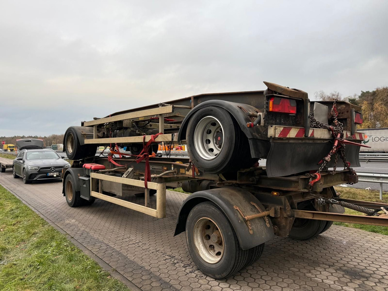 Hüffermann HSA 18.70 Schlittenabroller Containeranhänger 2x - Remorque ampliroll/ Multibenne: photos 1 Hüffermann HSA 18.70 Schlittenabroller Containeranhänger 2x - Remorque ampliroll/ Multibenne: photos 1