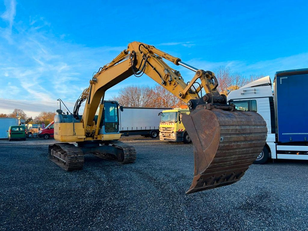 Komatsu PC228USLC 23200 Kg 107 Kw - Pelle sur chenille: photos 3 Komatsu PC228USLC 23200 Kg 107 Kw - Pelle sur chenille: photos 3