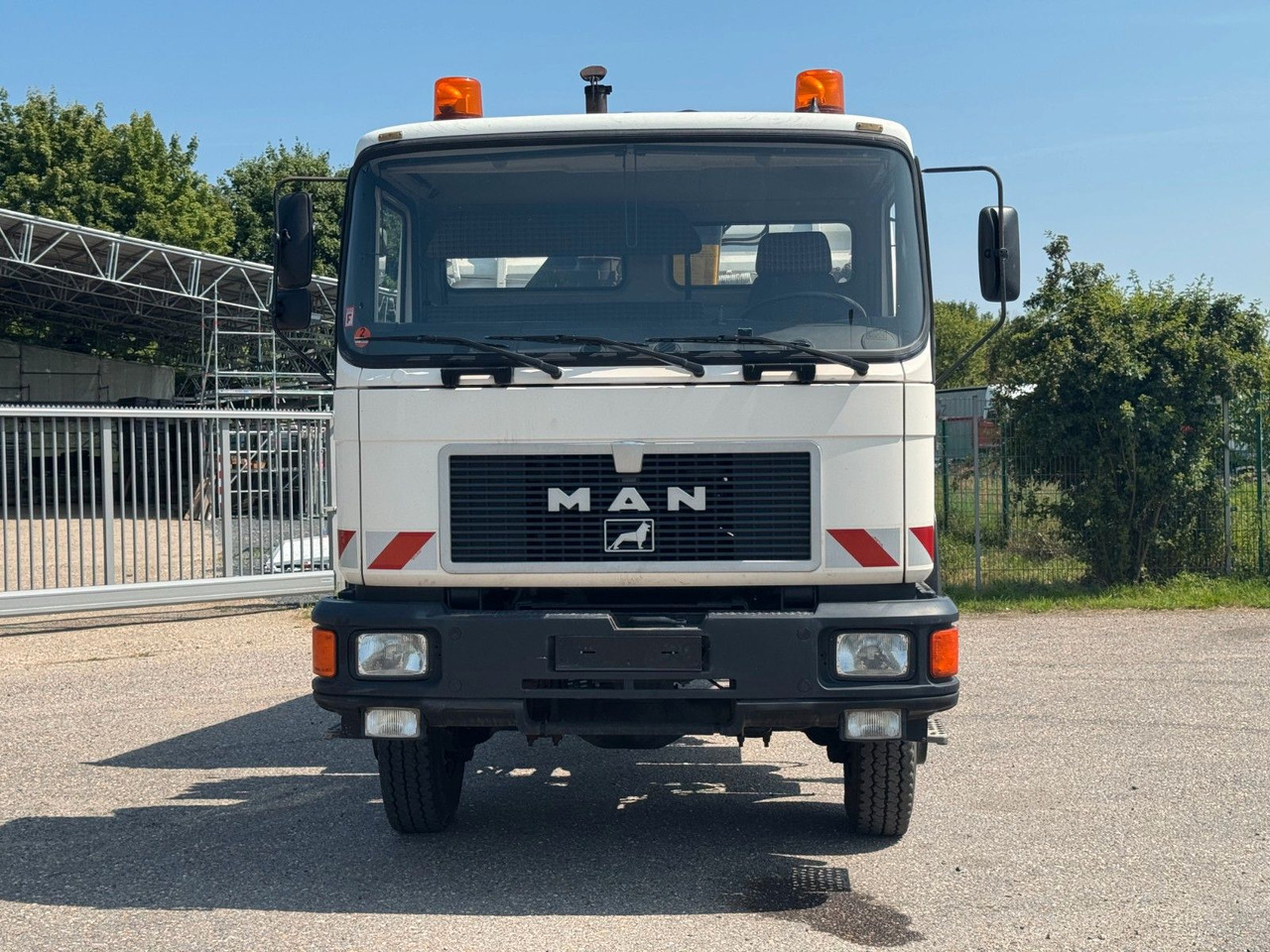 MAN 17.192 4X4 Kipper & Kran Original 116000 km - Camion benne, Camion grue: photos 4 MAN 17.192 4X4 Kipper & Kran Original 116000 km - Camion benne, Camion grue: photos 4