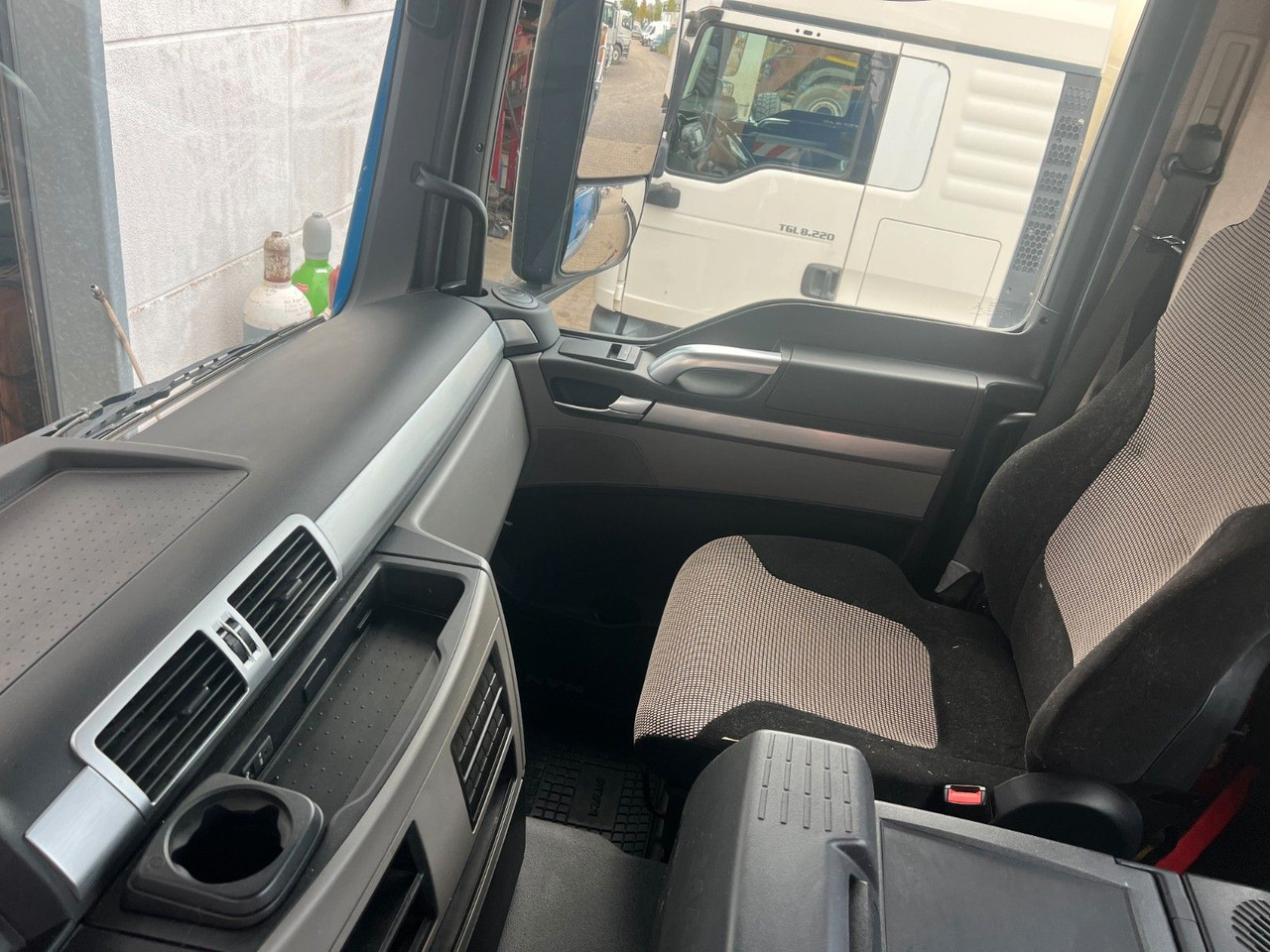 MAN 18.430 4X2 Meiller 3. Seitenkipper Top Zustand - Camion benne: photos 4 MAN 18.430 4X2 Meiller 3. Seitenkipper Top Zustand - Camion benne: photos 4