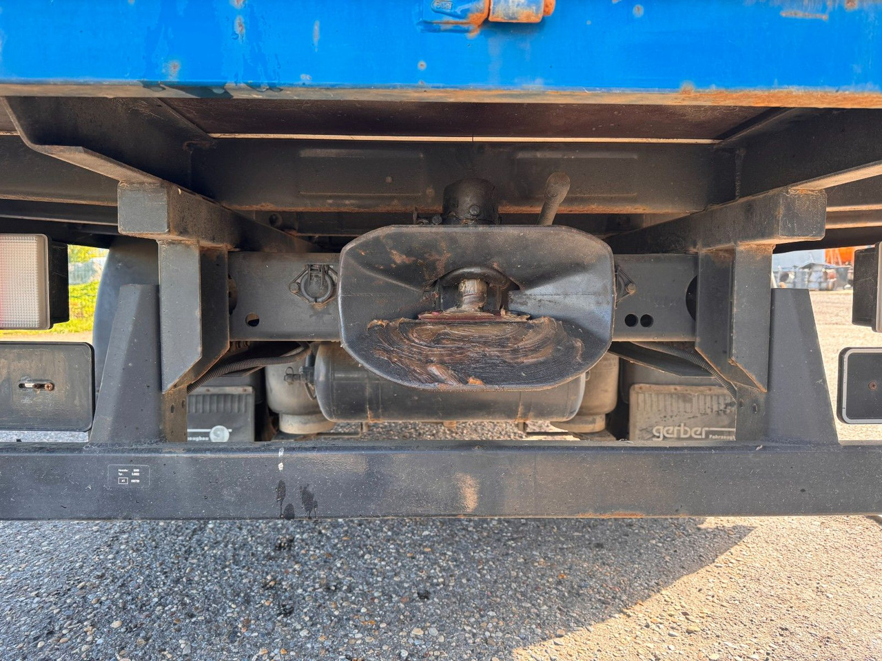 Véhicule utilitaire plateau baché MAN 8.140 4X2 Pritsche Plane Original Km: photos 8 Véhicule utilitaire plateau baché MAN 8.140 4X2 Pritsche Plane Original Km: photos 8