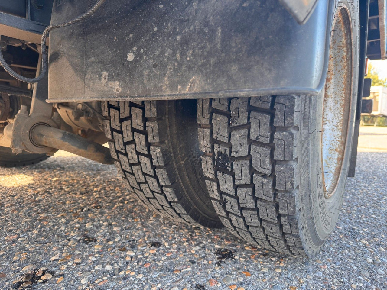 Véhicule utilitaire plateau baché MAN 8.140 4X2 Pritsche Plane Original Km: photos 7 Véhicule utilitaire plateau baché MAN 8.140 4X2 Pritsche Plane Original Km: photos 7