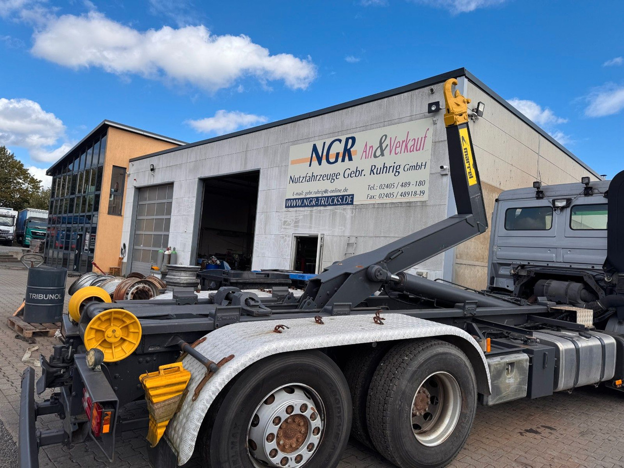 Camion ampliroll Marell Abrollkipperaufbau 3 Achser: photos 12 Camion ampliroll Marell Abrollkipperaufbau 3 Achser: photos 12