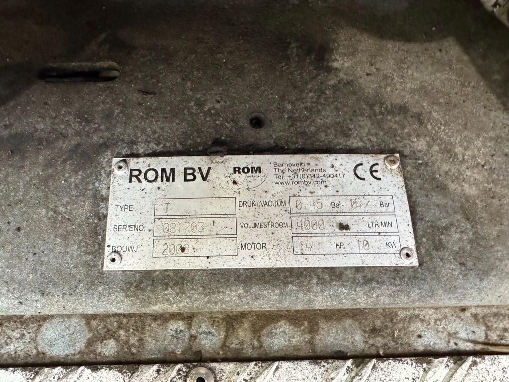 Mercedes-Benz 818 4X2 ROM Toilettenwagen Mercedes-Benz 818 4X2 ROM Toilettenwagen 6 Plätze - Camion hydrocureur: photos 3 Mercedes-Benz 818 4X2 ROM Toilettenwagen Mercedes-Benz 818 4X2 ROM Toilettenwagen 6 Plätze - Camion hydrocureur: photos 3