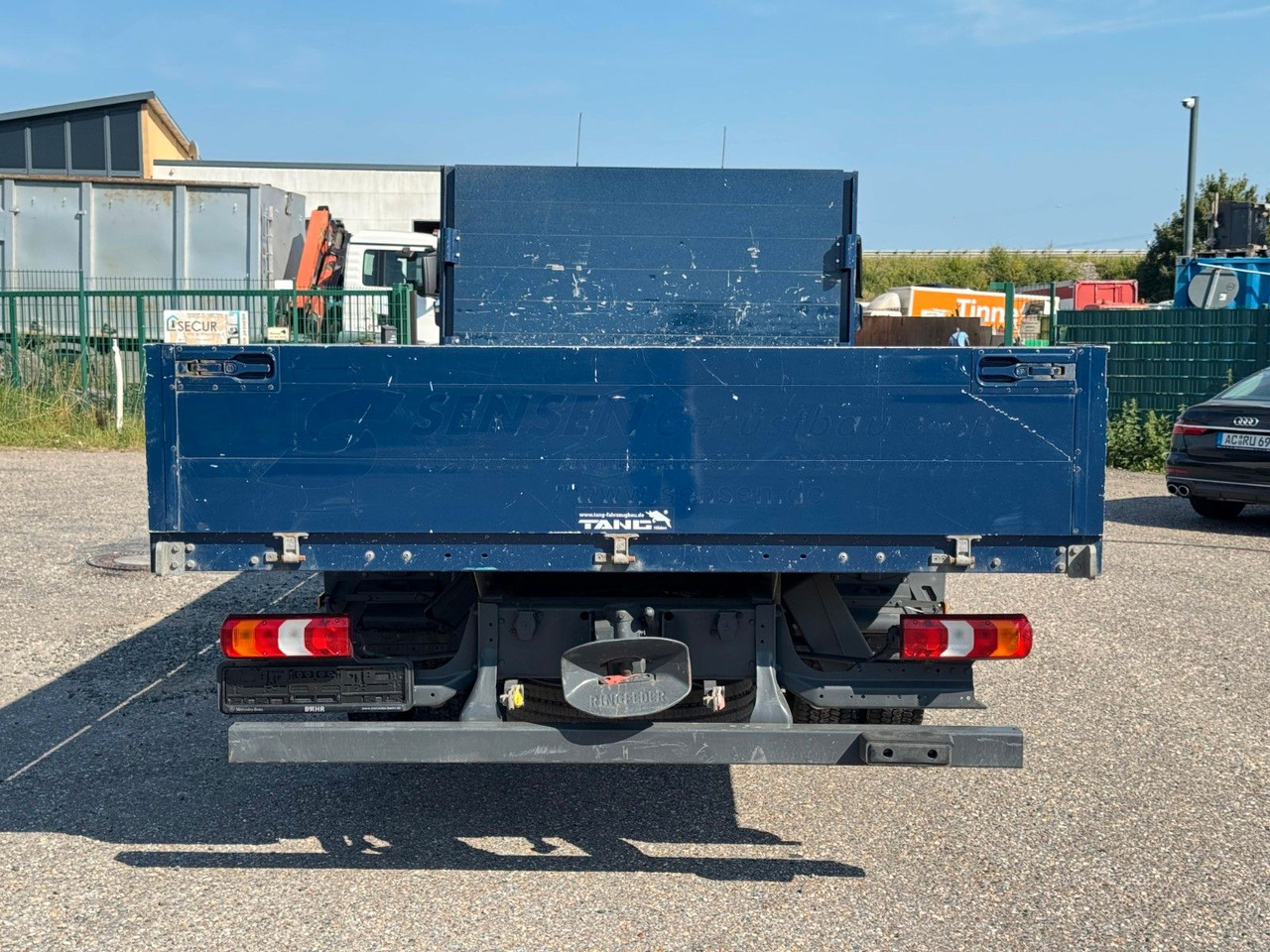 Mercedes-Benz 823 4x2 Pritsche | AHK | Tempo | Ladefl. 6,20 m - Fourgon plateau: photos 3 Mercedes-Benz 823 4x2 Pritsche | AHK | Tempo | Ladefl. 6,20 m - Fourgon plateau: photos 3