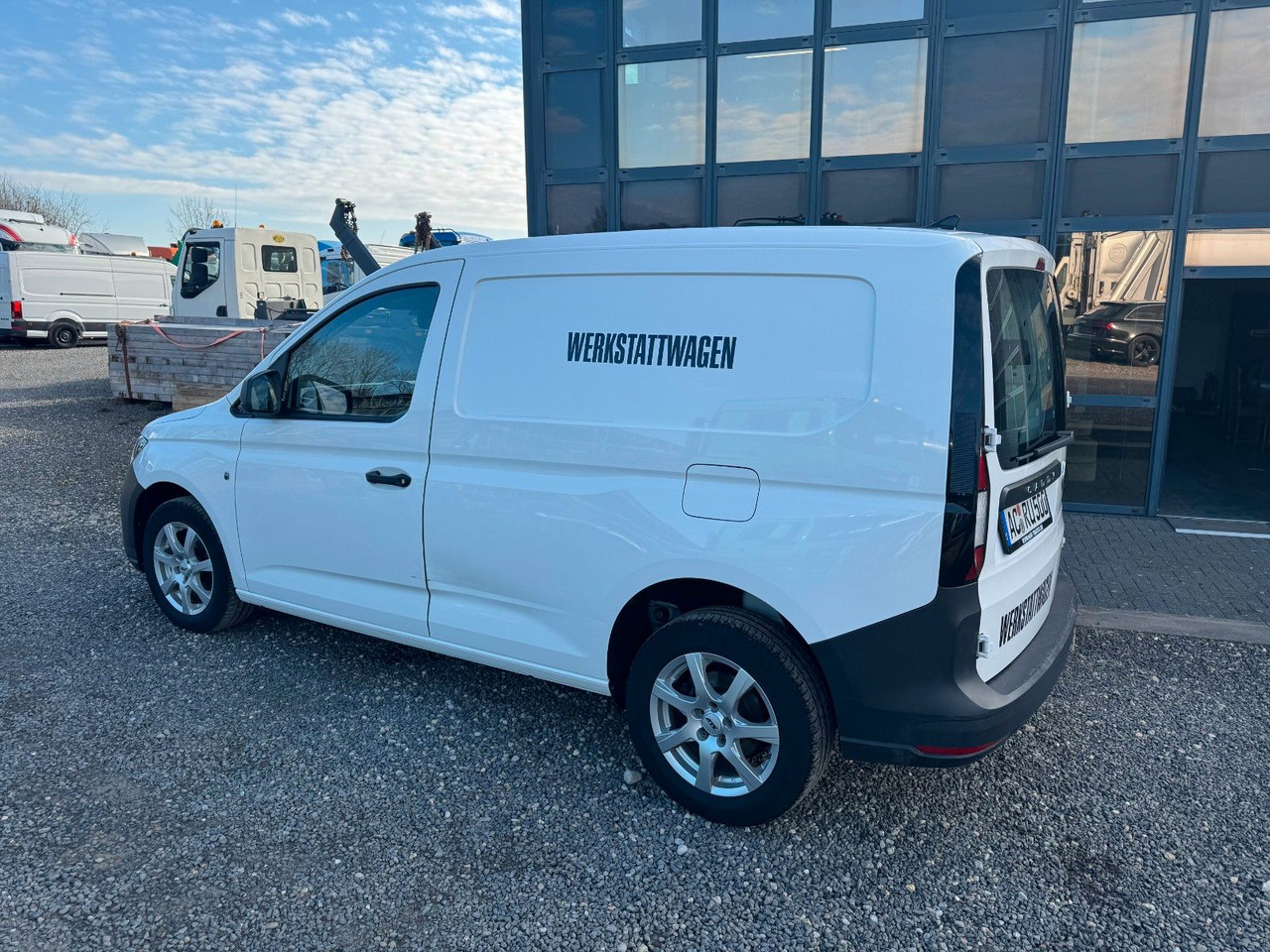 Voiture neuf Volkswagen Caddy Cargo Basis 2,0 TDI Klima Radio touch: photos 7