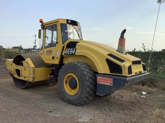 Bomag BW219DH-4 - Compacteur à pieds de mouton/ Monocylindre: photos 2 Bomag BW219DH-4 - Compacteur à pieds de mouton/ Monocylindre: photos 2
