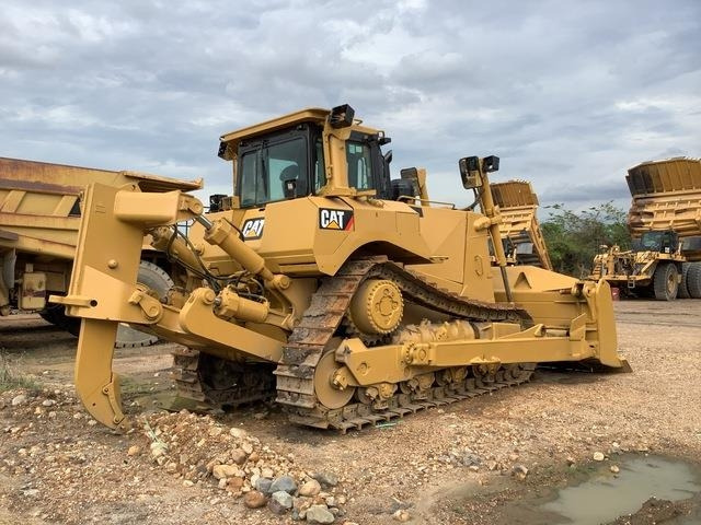 CAT D8T - Bulldozer: photos 3 CAT D8T - Bulldozer: photos 3