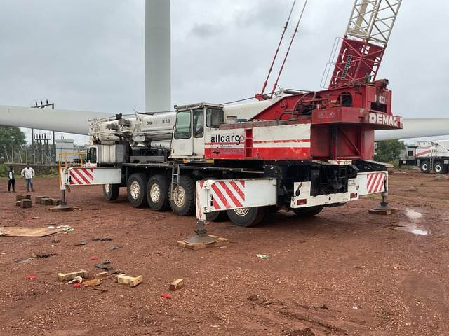 Demag HC340 - Grue tout-terrain: photos 2 Demag HC340 - Grue tout-terrain: photos 2