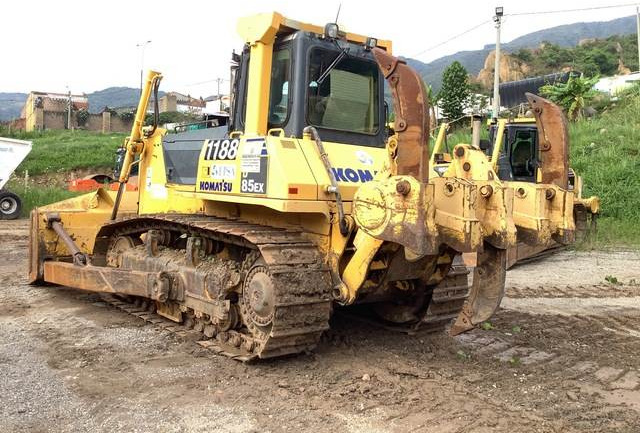 Komatsu D85EX-15 - Bulldozer: photos 2 Komatsu D85EX-15 - Bulldozer: photos 2