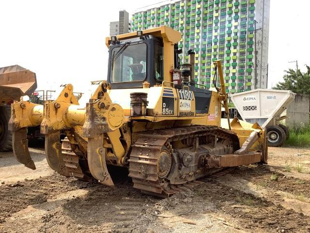 Komatsu D85EX-15 - Bulldozer: photos 3 Komatsu D85EX-15 - Bulldozer: photos 3