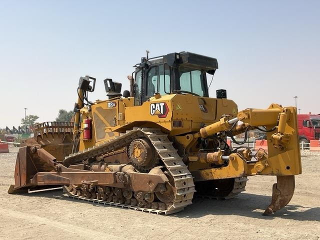 CAT D8R - Bulldozer: photos 2 CAT D8R - Bulldozer: photos 2