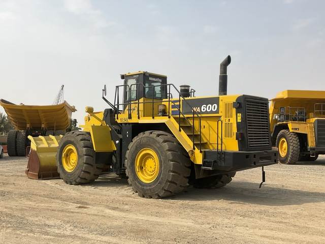Komatsu WA600-6 - Chargeuse sur pneus: photos 2 Komatsu WA600-6 - Chargeuse sur pneus: photos 2