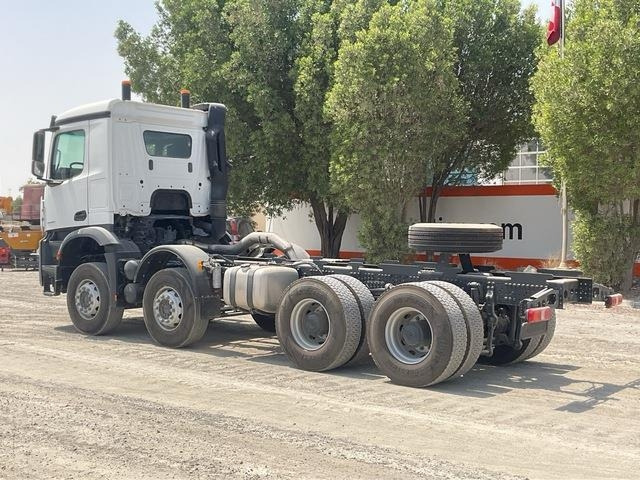 Mercedes-Benz Arocs 4240 - Châssis cabine: photos 2 Mercedes-Benz Arocs 4240 - Châssis cabine: photos 2