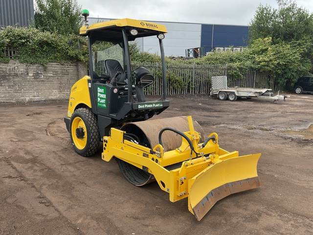 Bomag BW124DH-5 - Compacteur à pieds de mouton/ Monocylindre: photos 4 Bomag BW124DH-5 - Compacteur à pieds de mouton/ Monocylindre: photos 4