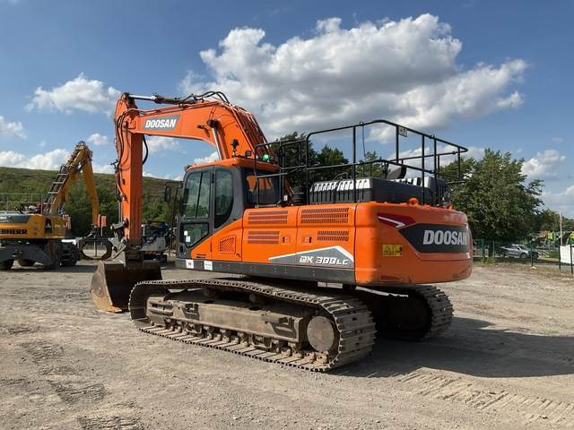 Doosan DX300LC-7 - Pelle sur chenille: photos 2 Doosan DX300LC-7 - Pelle sur chenille: photos 2