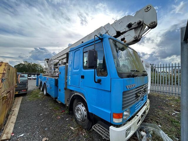 Volvo FL10 - Camion grue: photos 5 Volvo FL10 - Camion grue: photos 5