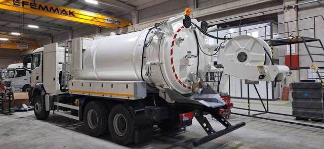 MAN TGS 33.400 Jetter - Camion hydrocureur: photos 4 MAN TGS 33.400 Jetter - Camion hydrocureur: photos 4