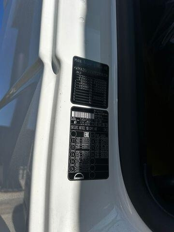 MAN TGS33.400 Jetter - Camion hydrocureur: photos 5 MAN TGS33.400 Jetter - Camion hydrocureur: photos 5