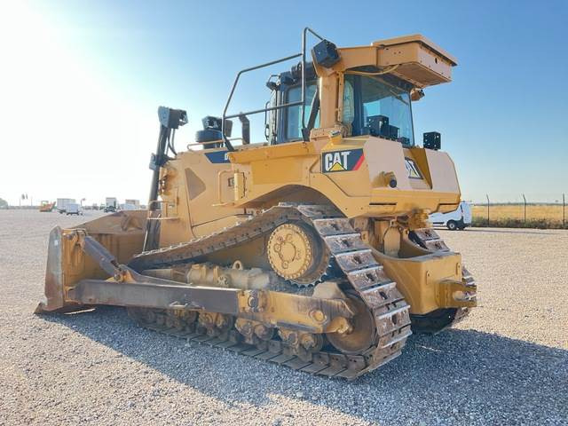 CAT D8T - Bulldozer: photos 2 CAT D8T - Bulldozer: photos 2