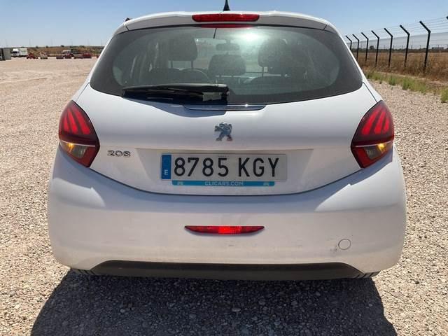 Voiture Peugeot 208: photos 20