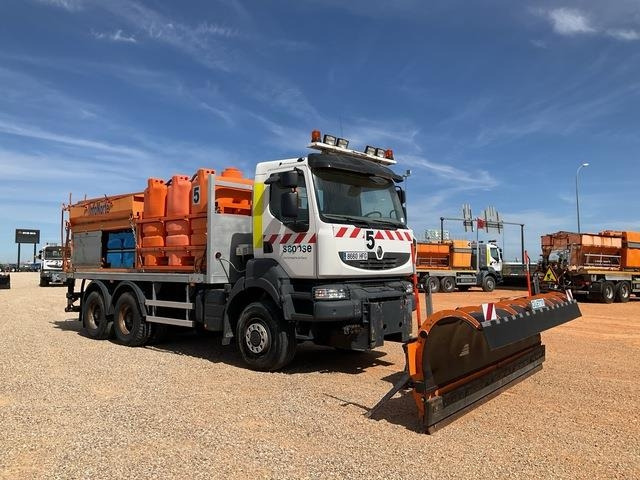 Renault Kerax 380DXI - Engin de déneigement: photos 4 Renault Kerax 380DXI - Engin de déneigement: photos 4