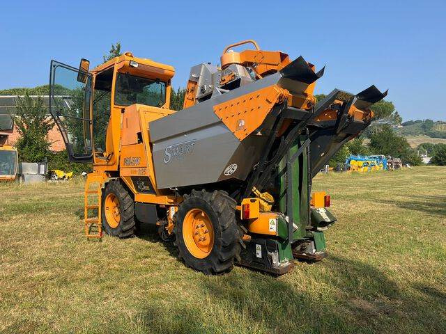 Pellenc MAV 3125 - Machine à vendanger: photos 2 Pellenc MAV 3125 - Machine à vendanger: photos 2