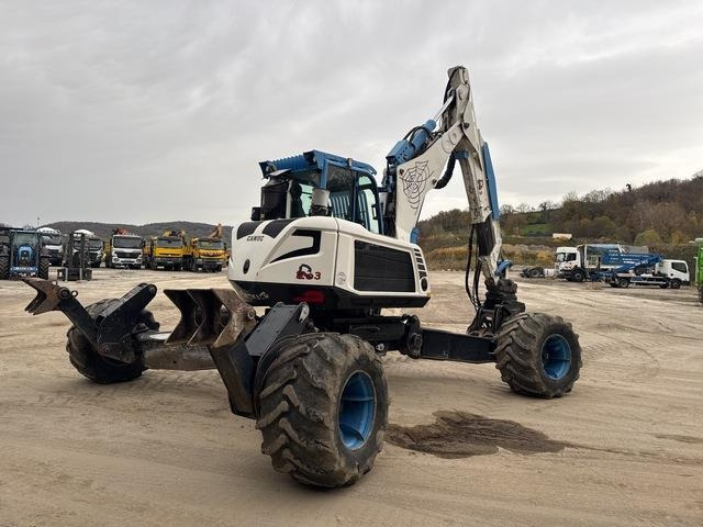 Euromach R1253 - Pelle sur pneus: photos 4 Euromach R1253 - Pelle sur pneus: photos 4