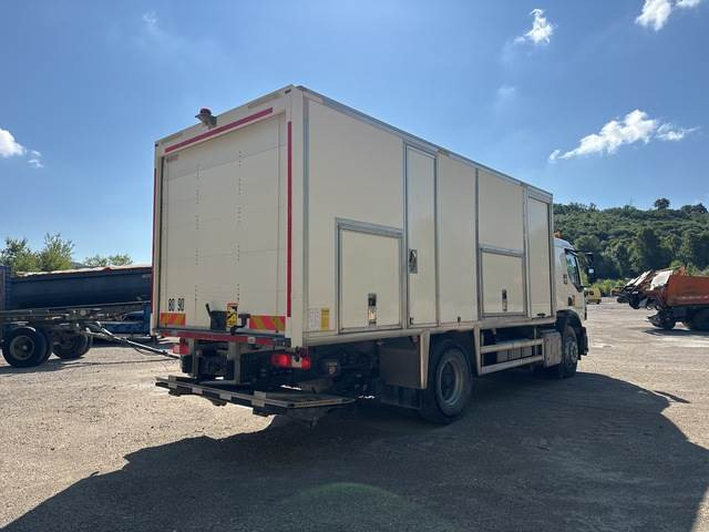 Renault C380 - Camion fourgon: photos 3 Renault C380 - Camion fourgon: photos 3