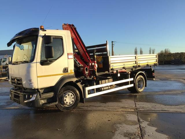 Renault D210 - Camion plateau, Camion grue: photos 1 Renault D210 - Camion plateau, Camion grue: photos 1