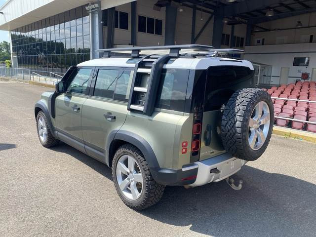 Land Rover Defender 110 - Voiture: photos 3 Land Rover Defender 110 - Voiture: photos 3