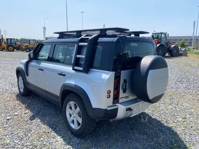 Land Rover Defender 110 P400 - Voiture: photos 2 Land Rover Defender 110 P400 - Voiture: photos 2